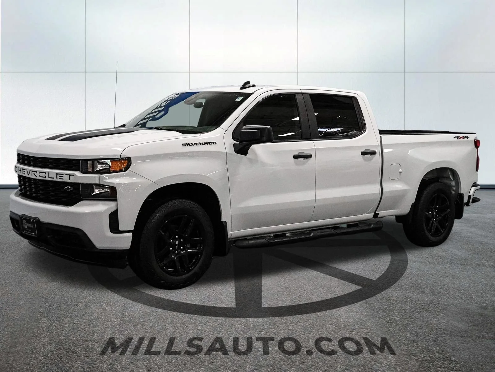 Used 2022 Chevrolet Silverado 1500 Limited Custom with VIN 1GCPYBEK3NZ164763 for sale in Baxter, Minnesota