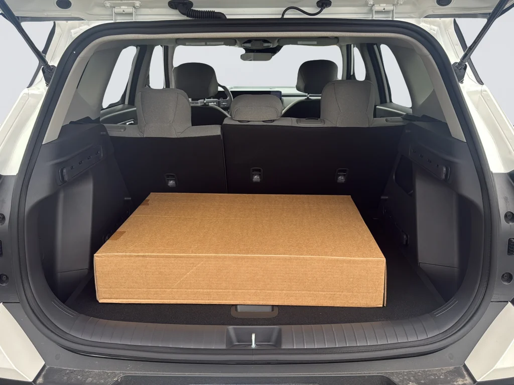 New 2027 Snow White Pearl Kia LX image 37