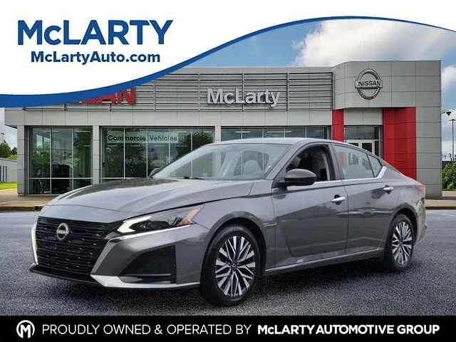 Used 2025 Gray Nissan 2.5 SV image 1