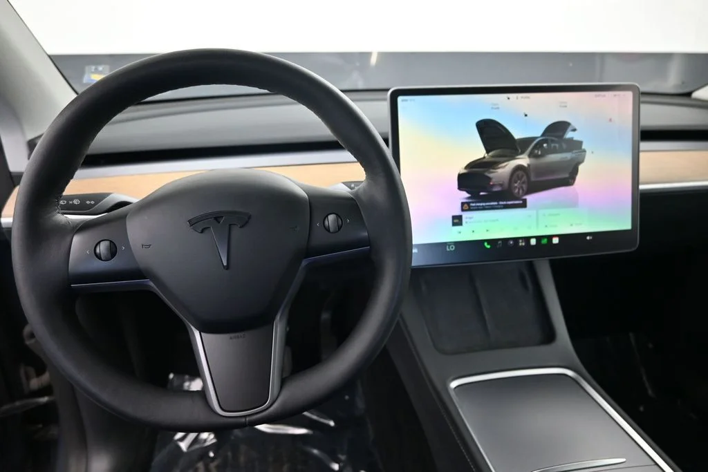 Used 2022  Tesla Long Range image 20