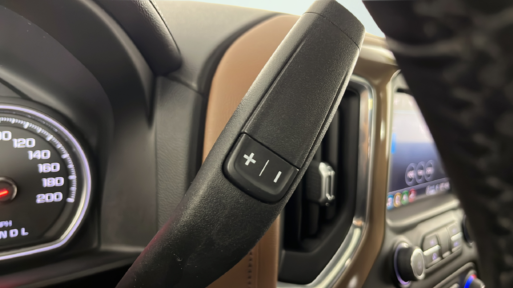 Used 2022 Beige Chevrolet High Country image 27