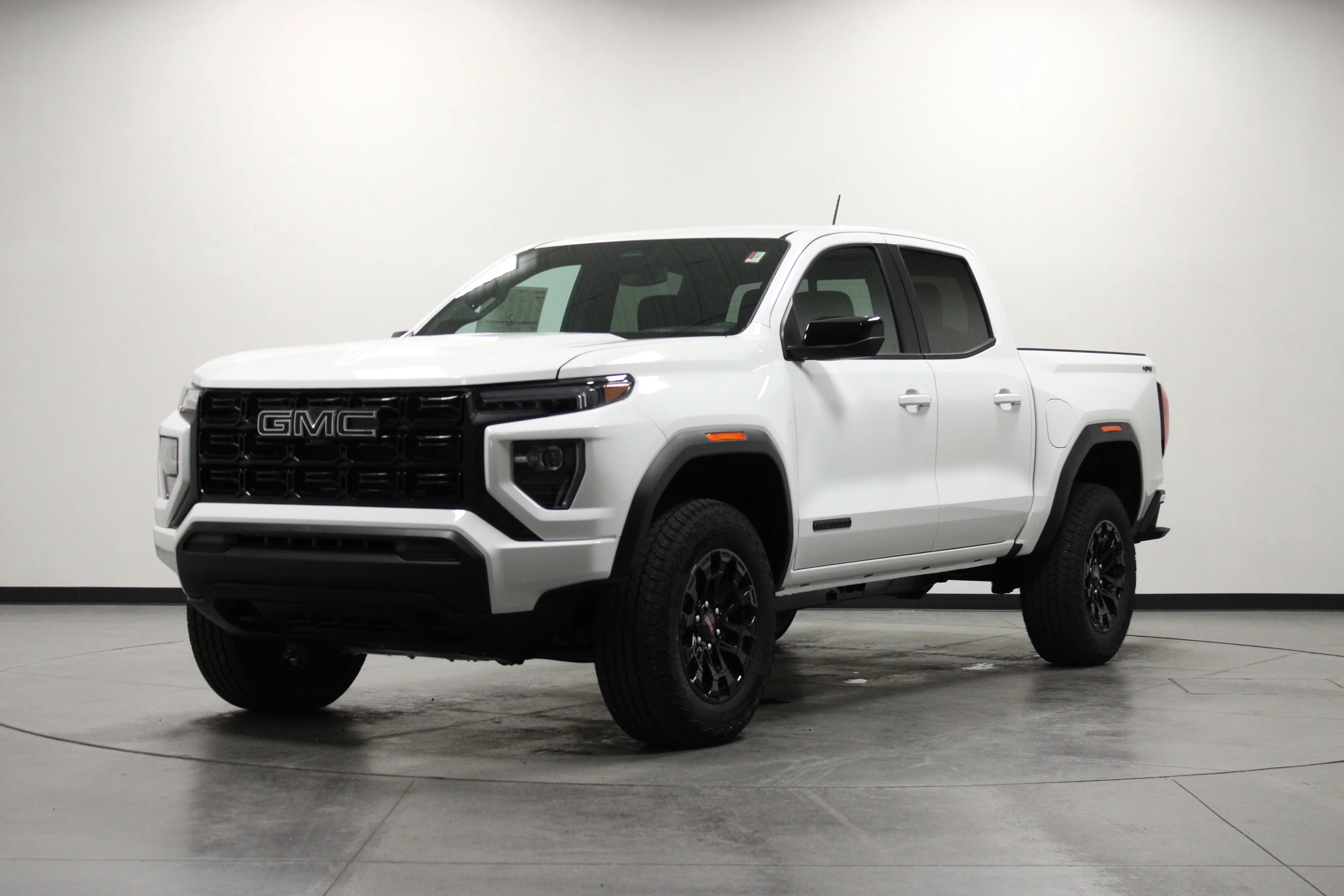 New 2026 Summit White GMC Elevation image 8