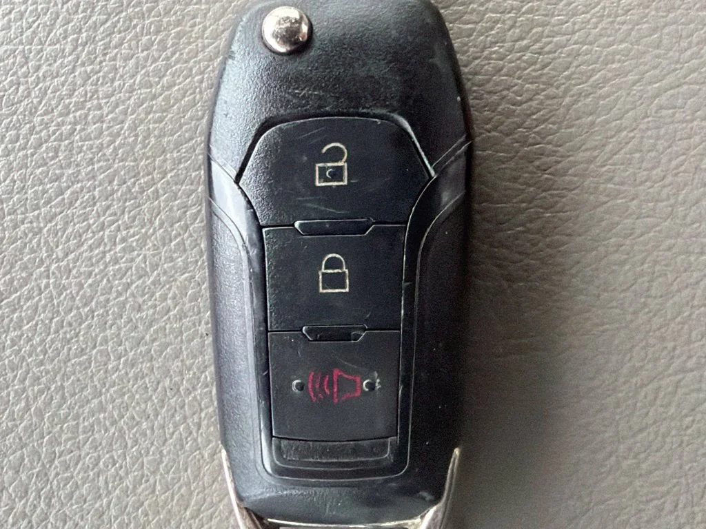 Used 2018 Oxford White Ford XL image 21