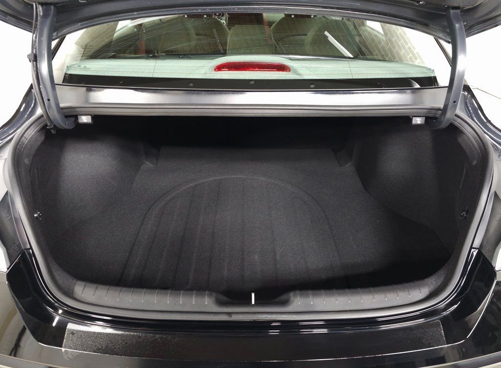 2025 Hyundai Elantra SEL - Photo 8