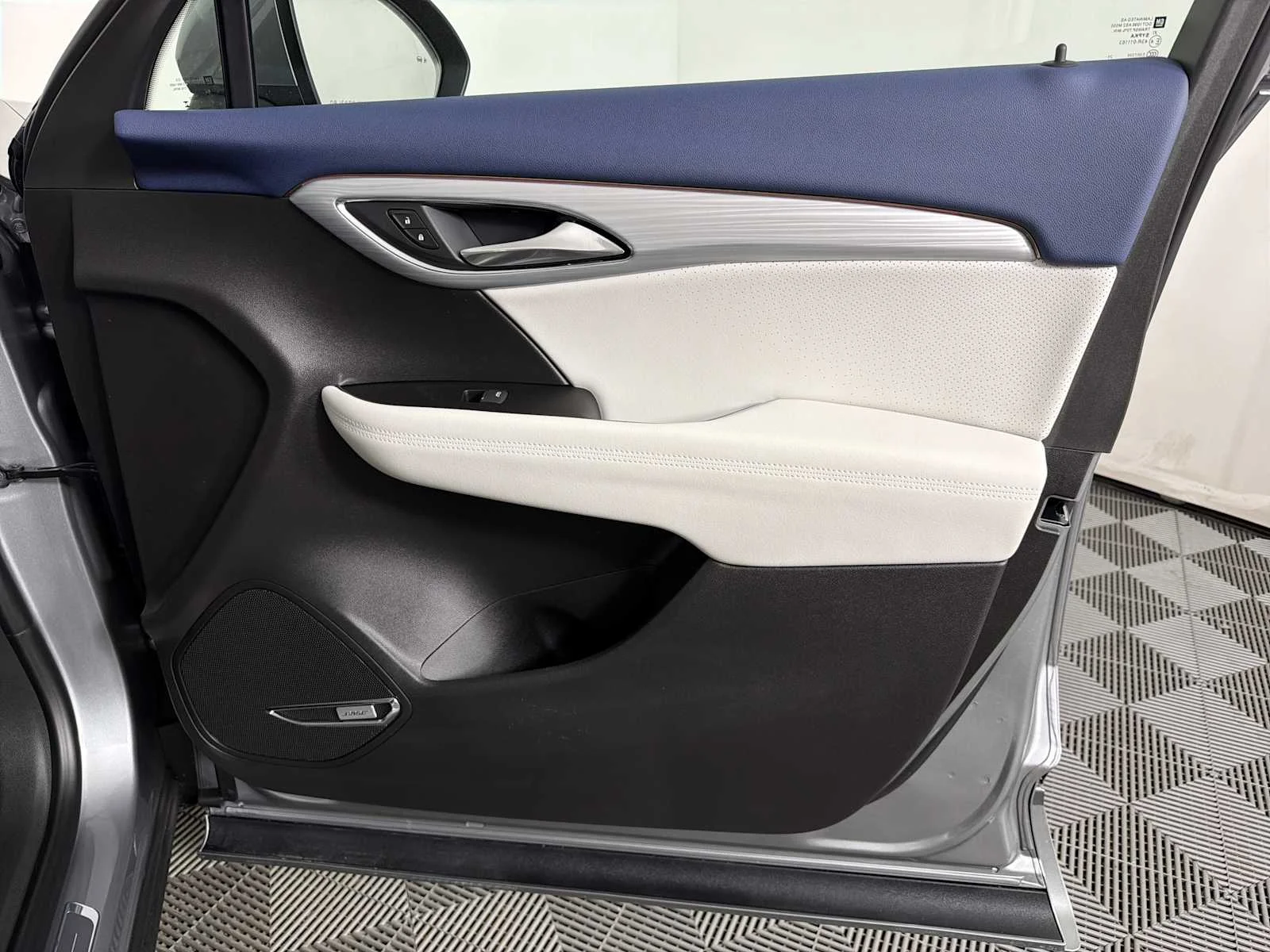 New 2026 Moonstone Gray Metallic Buick Avenir image 12