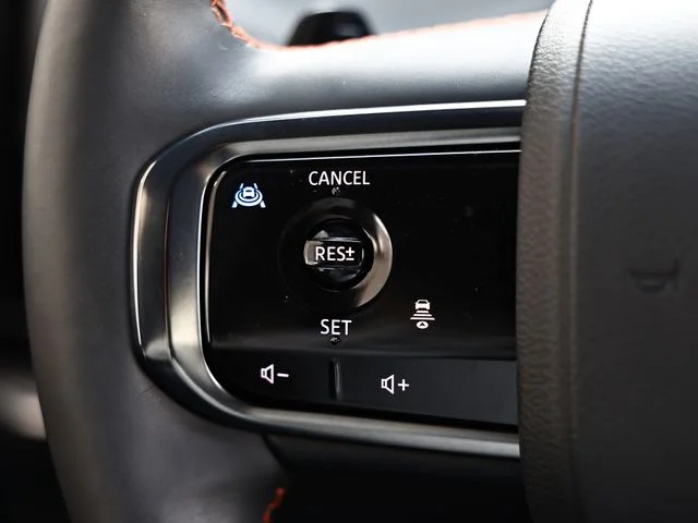 Used 2025 Aspen White/Super Black Nissan PRO-4X image 33