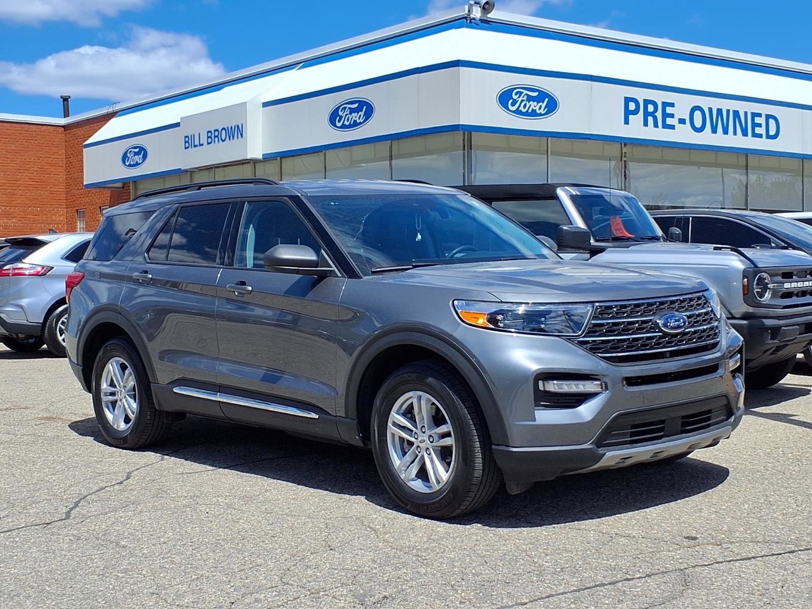 2023 Ford Explorer XLT 4WD's photo
