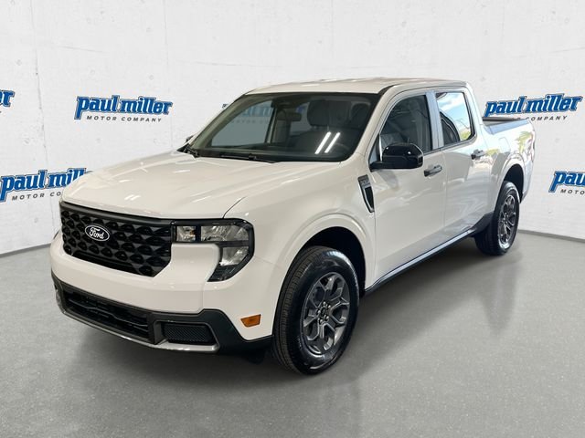 Used 2025 Oxford White Ford XLT image 1