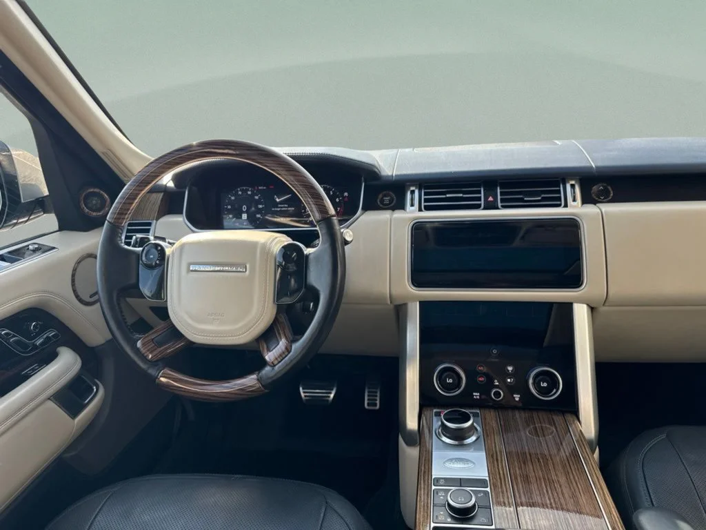 Used 2022 Santorini Black Metallic Land Rover Westminster image 33