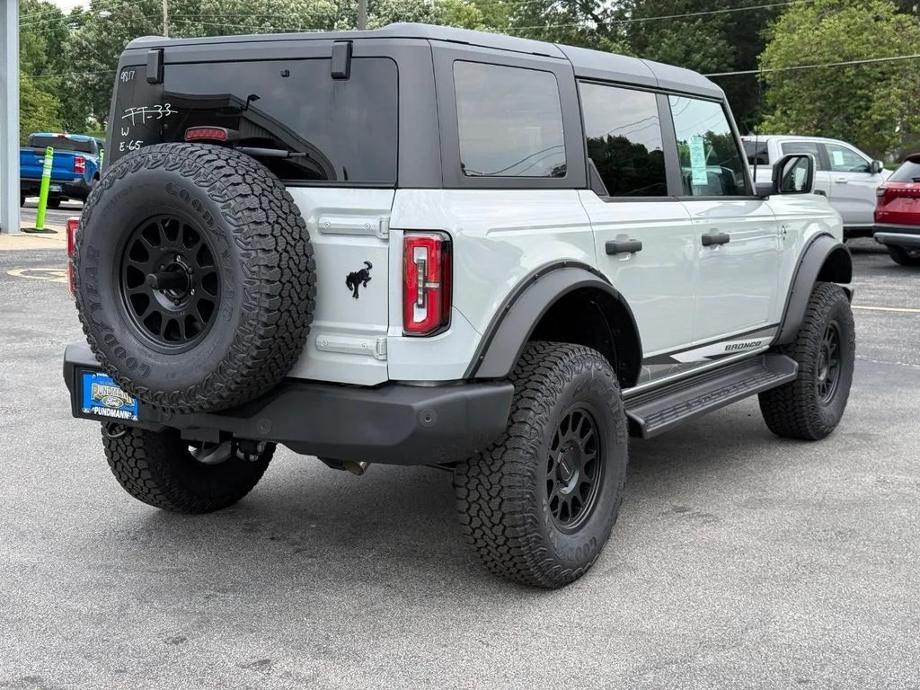 New 2026 Avalanche Gray Ford Outer Banks® image 3