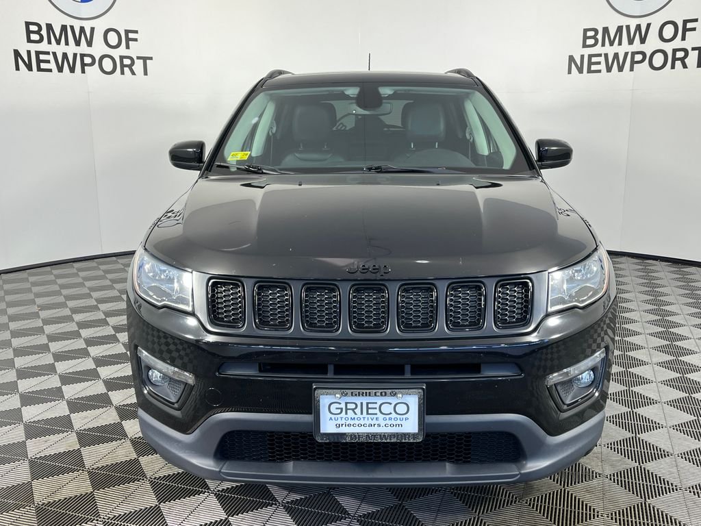 Used 2019 Black Jeep Latitude image 3
