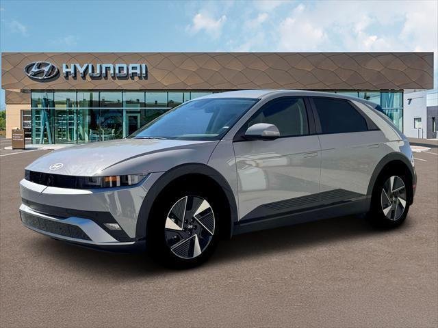 New 2026 Cyber Gray Hyundai SEL image 2
