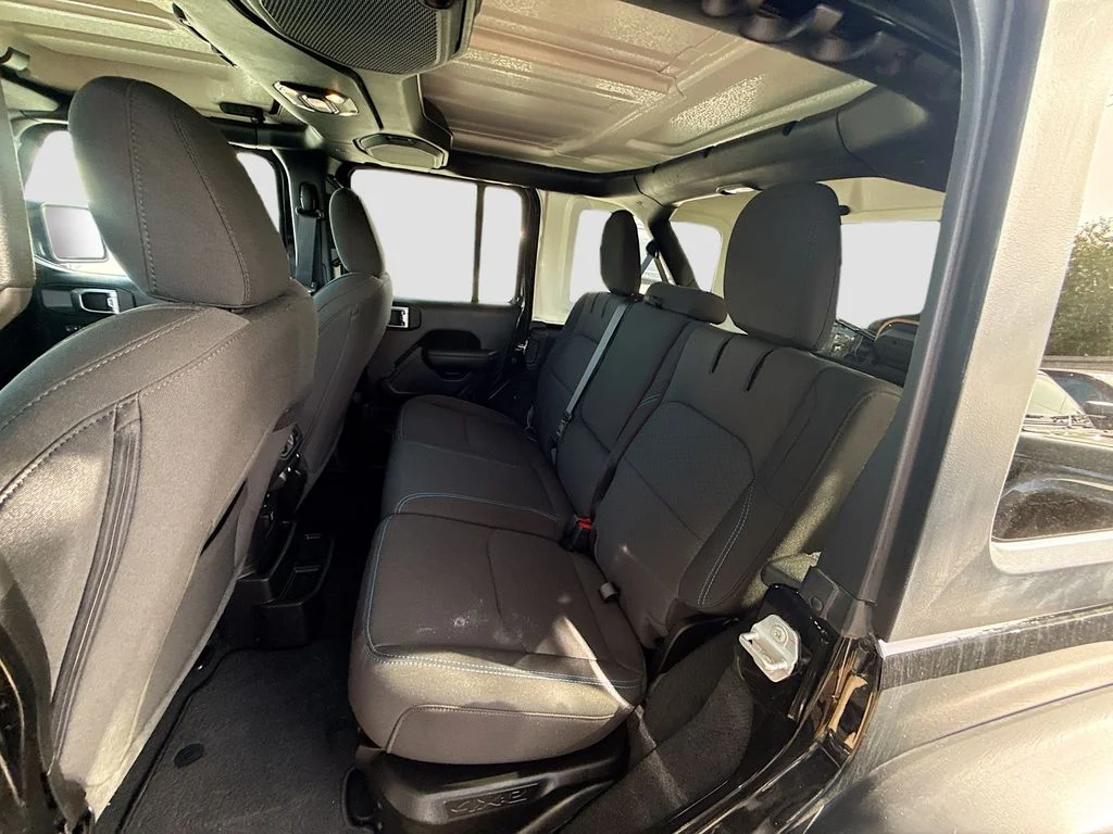 Used 2023 Black Jeep Rubicon 4xe image 27