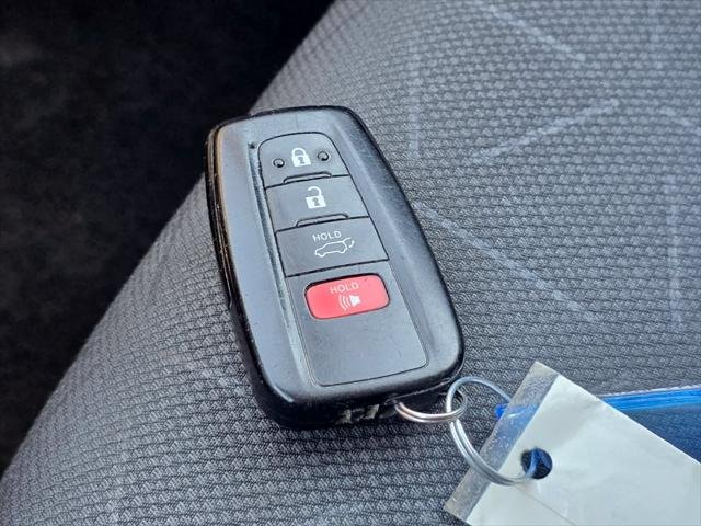 Certified Used 2022 MAGNETIC GRAY MET. Toyota  image 35