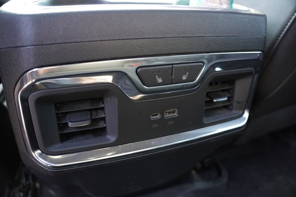 Used 2024 Summit White Chevrolet High Country image 4
