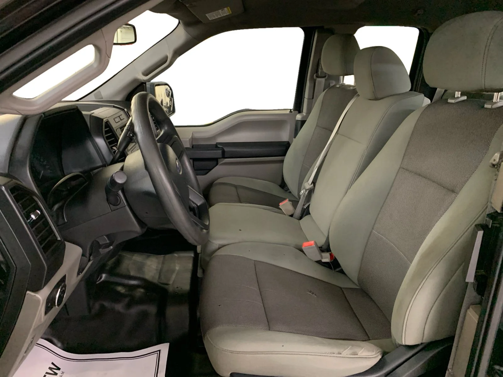 Used 2019 Agate Black Ford XL image 4
