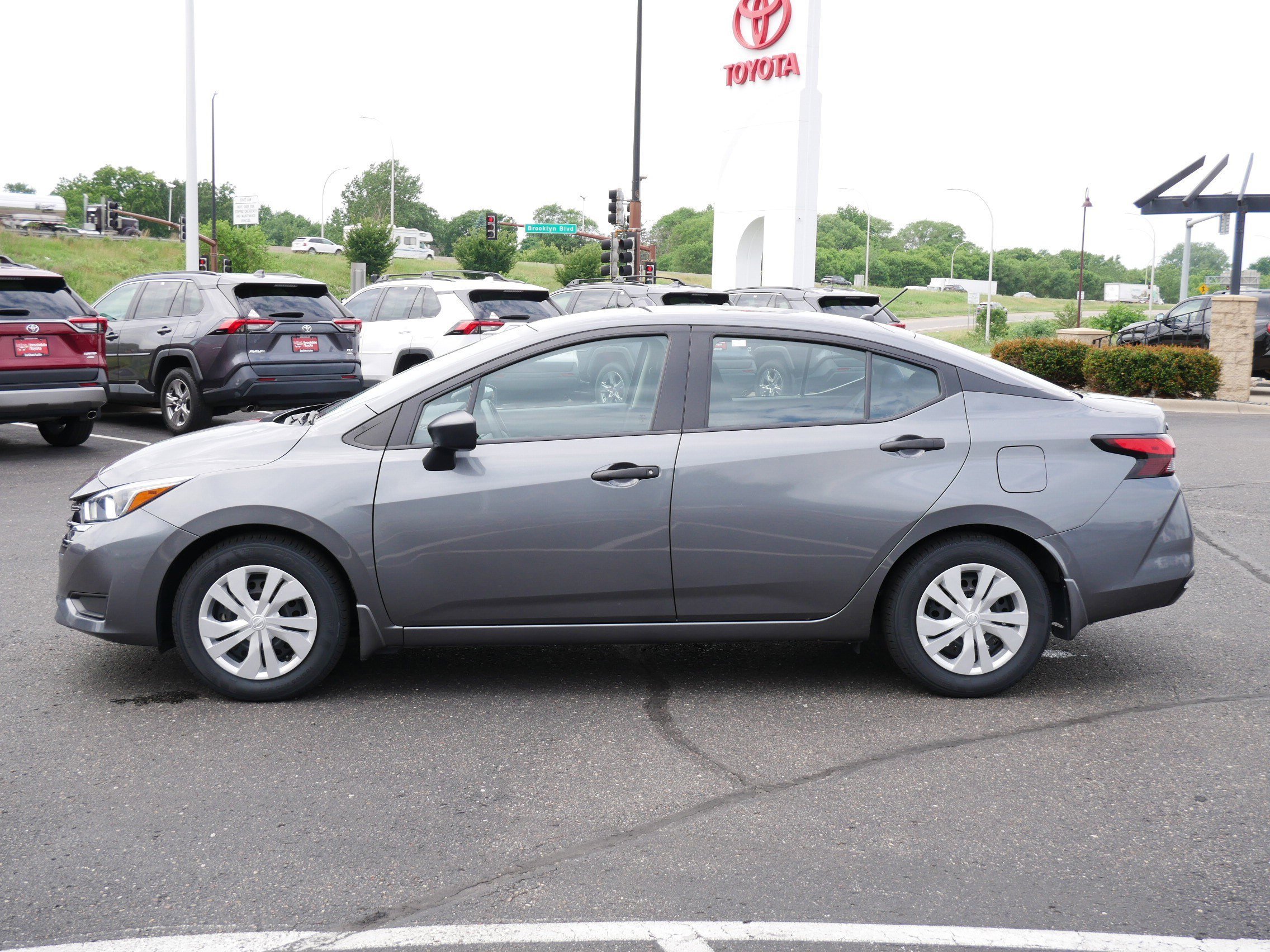 Used 2024 Gun Metallic Nissan S image 4