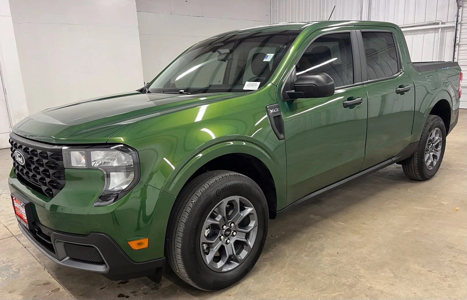 Used 2025 Green Ford XLT image 3