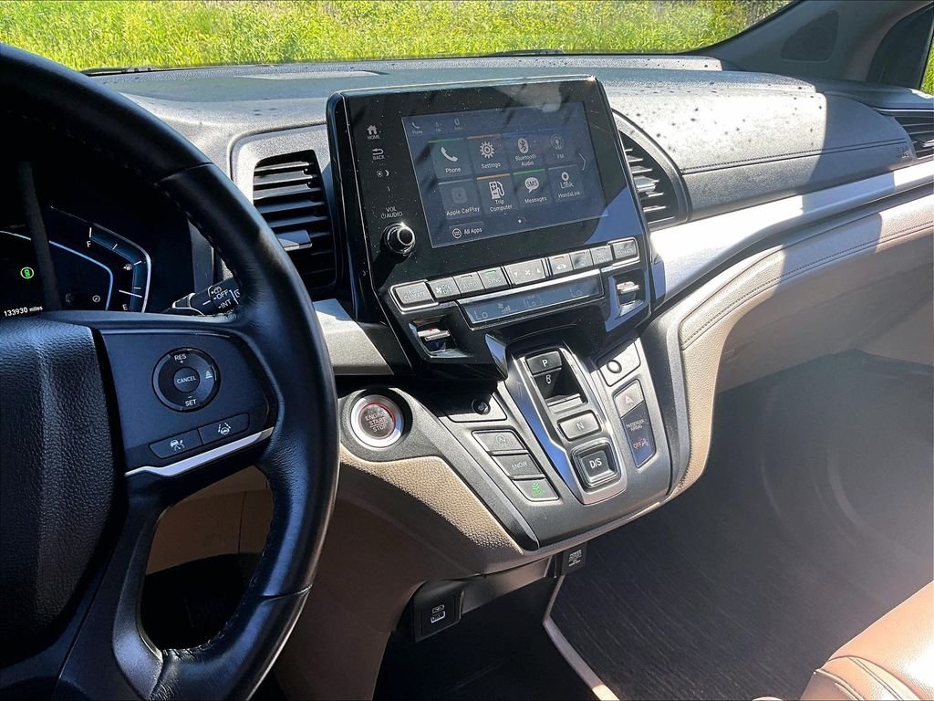 Used 2021 White Honda EX-L image 27