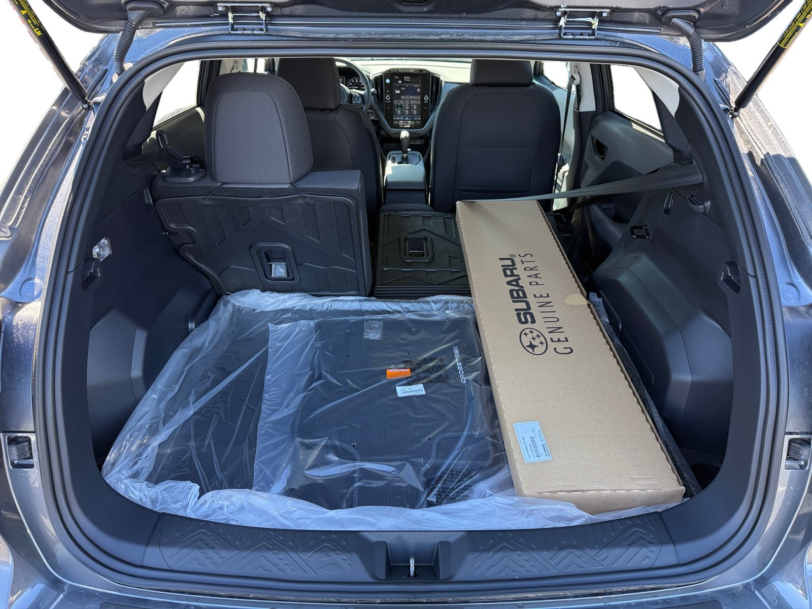 New 2026 MAGNETITE GRAY PEARL Subaru Premium image 17
