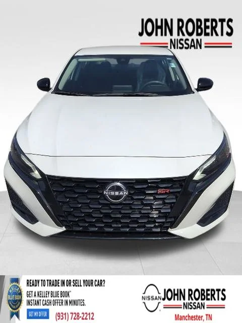 Used 2023 White Nissan 2.5 SR image 2