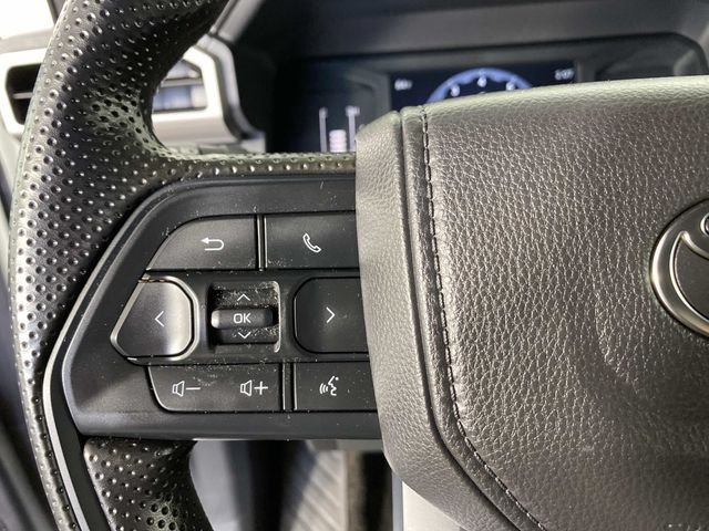 Used 2025 White Toyota SR5 image 15