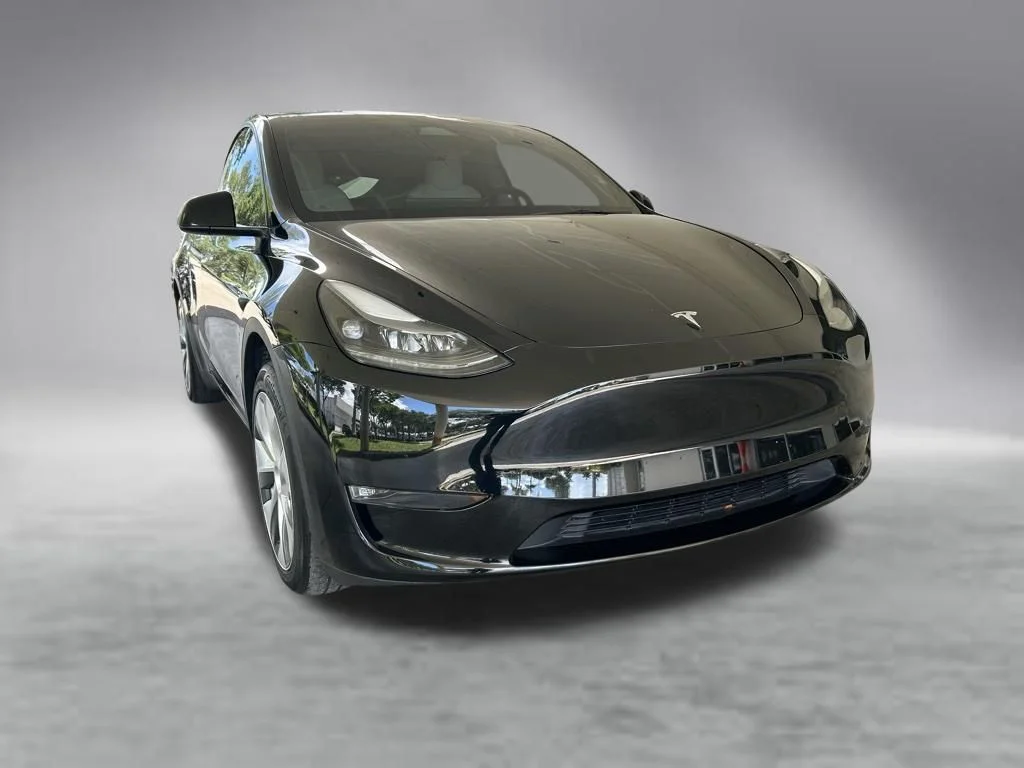 Used 2024 Black Tesla Long Range image 2