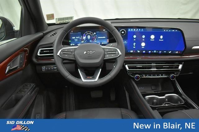 New 2026 Mosaic Black Metallic Chevrolet Z71 image 5