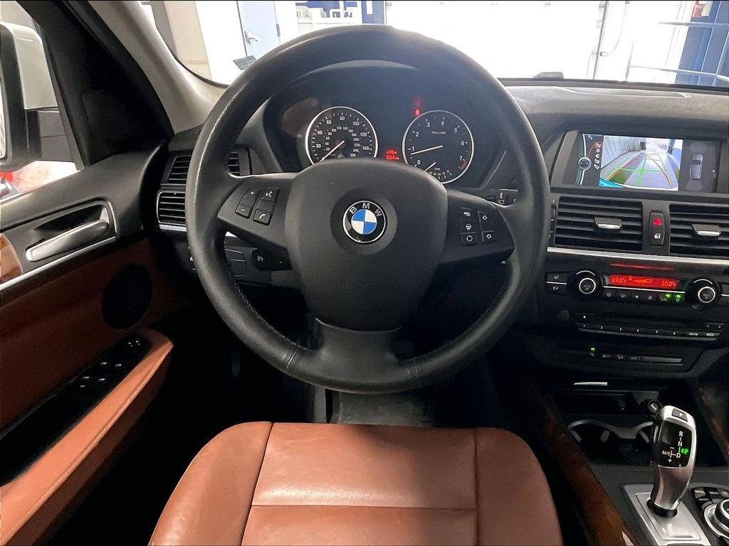 Used 2013 Alpine White BMW xDrive35i image 17