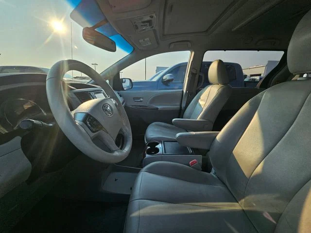 Used 2014 Shoreline Mist Toyota XLE image 12