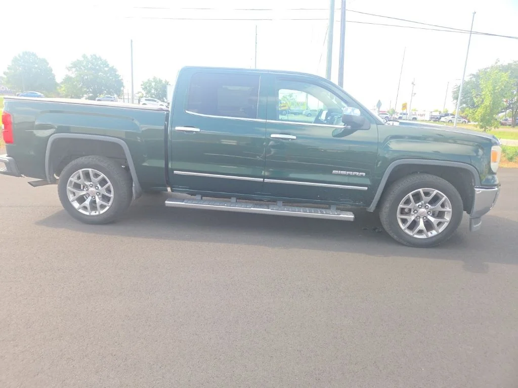 Used 2015 Green GMC SLT image 19