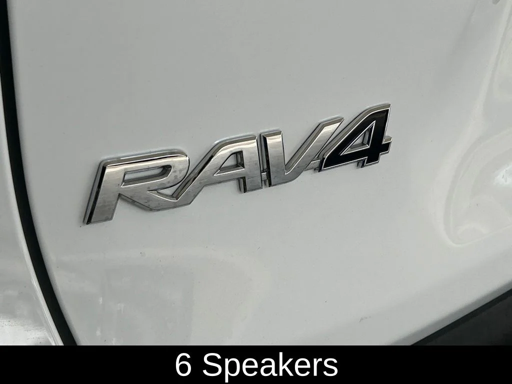 Used 2025 White Toyota XLE image 16