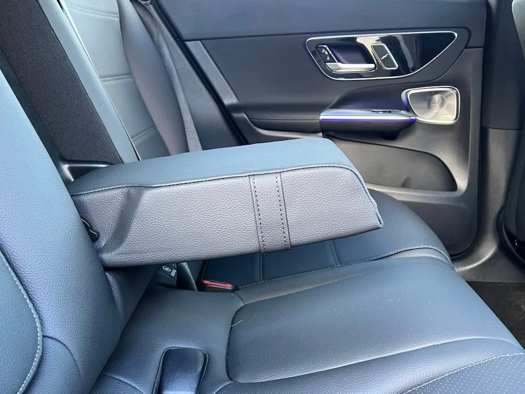 Certified Used 2026  Mercedes-Benz GLC 300 image 27