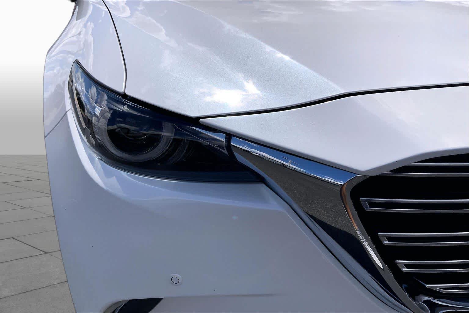 Used 2023 Snowflake White Pearl Mica Mazda Grand Touring image 28
