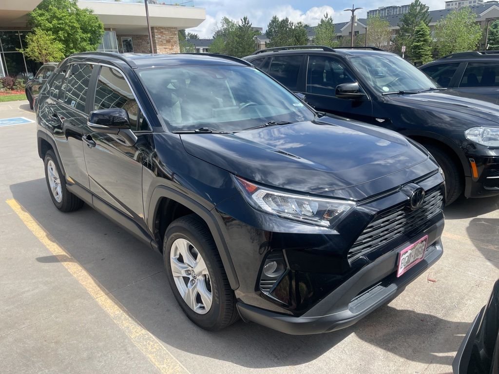 2020 Toyota RAV4 XLE AWD's photo
