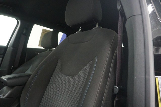 Used 2025 Diamond Black Crystal Pearlcoat Jeep Sport image 18
