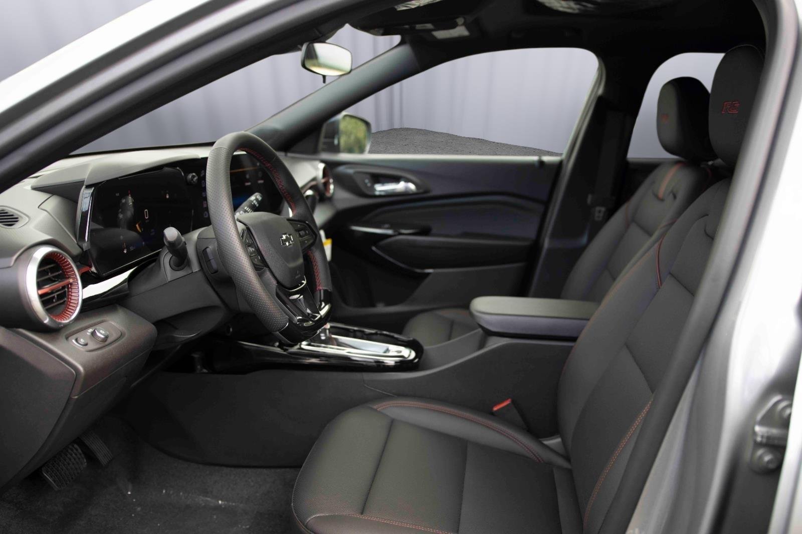 2025 Chevrolet Trax RS - Photo 12
