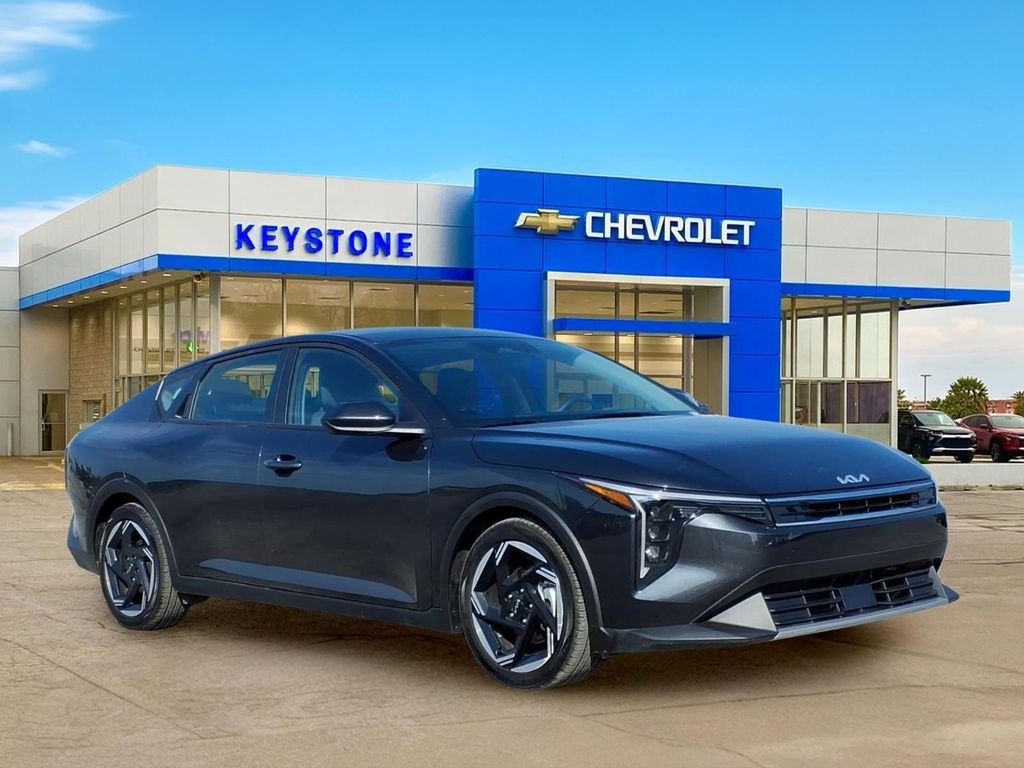 2025 Kia K4 EX AT's photo