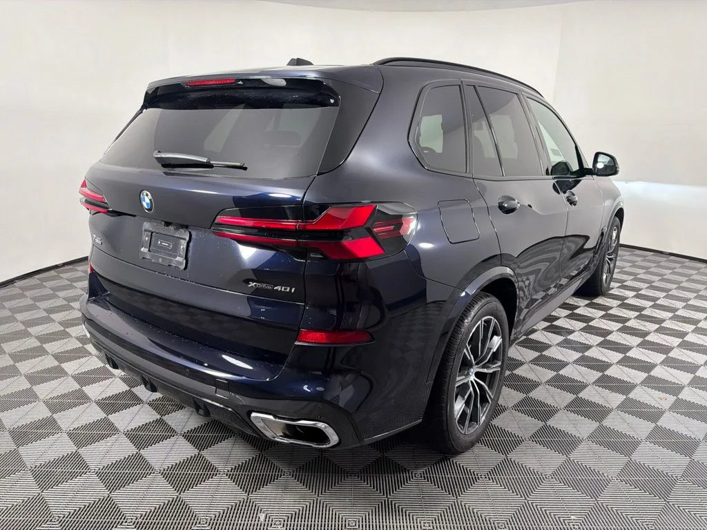 Certified Used 2026 Carbon Black Metallic BMW xDrive40i image 5