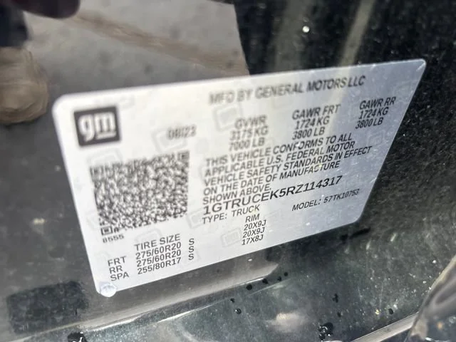 Used 2024 Onyx Black GMC Elevation image 33