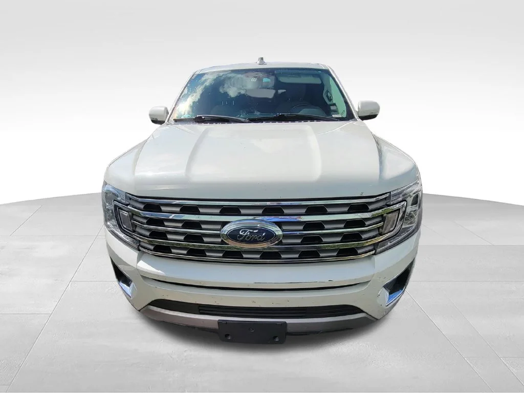Used 2020 White Ford Limited image 2