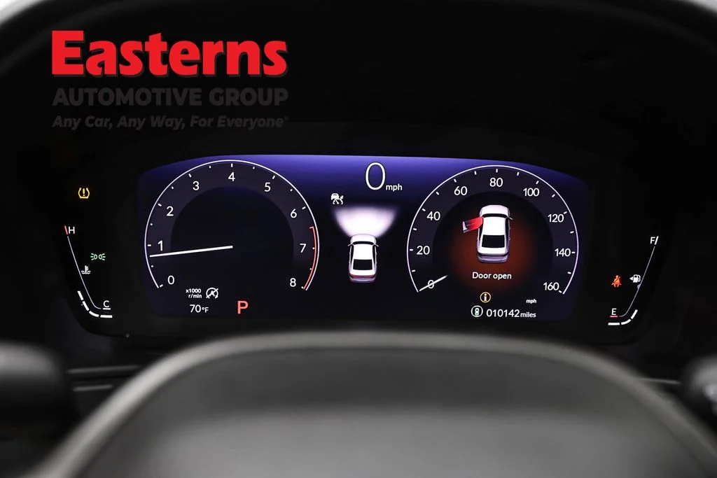 Used 2025 Red Honda SE image 17