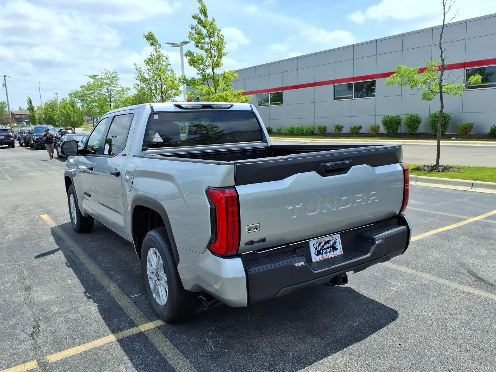 New 2026 Celestial Silver Metallic (1j9) Toyota SR5 CREWMAX image 5