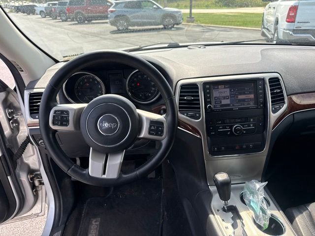 Used 2011 Silver Jeep Limited image 10