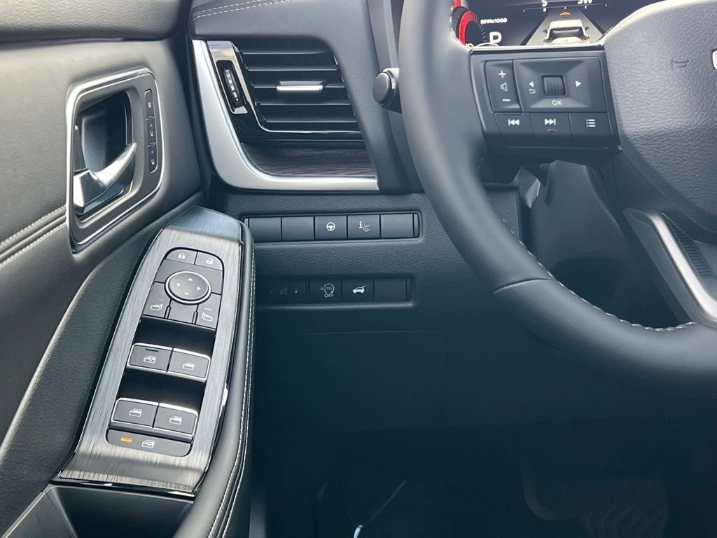 New 2026 Gun Metallic Nissan Platinum image 25