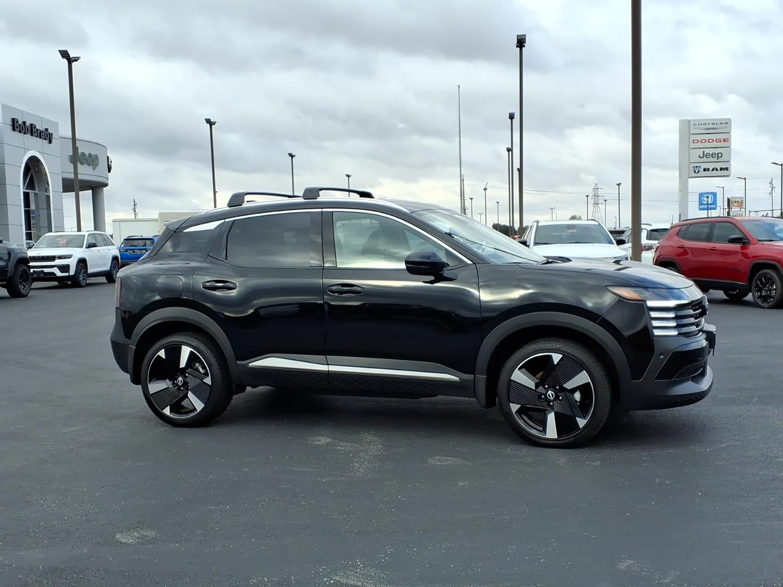 Used 2026 Super Black Nissan SR image 2