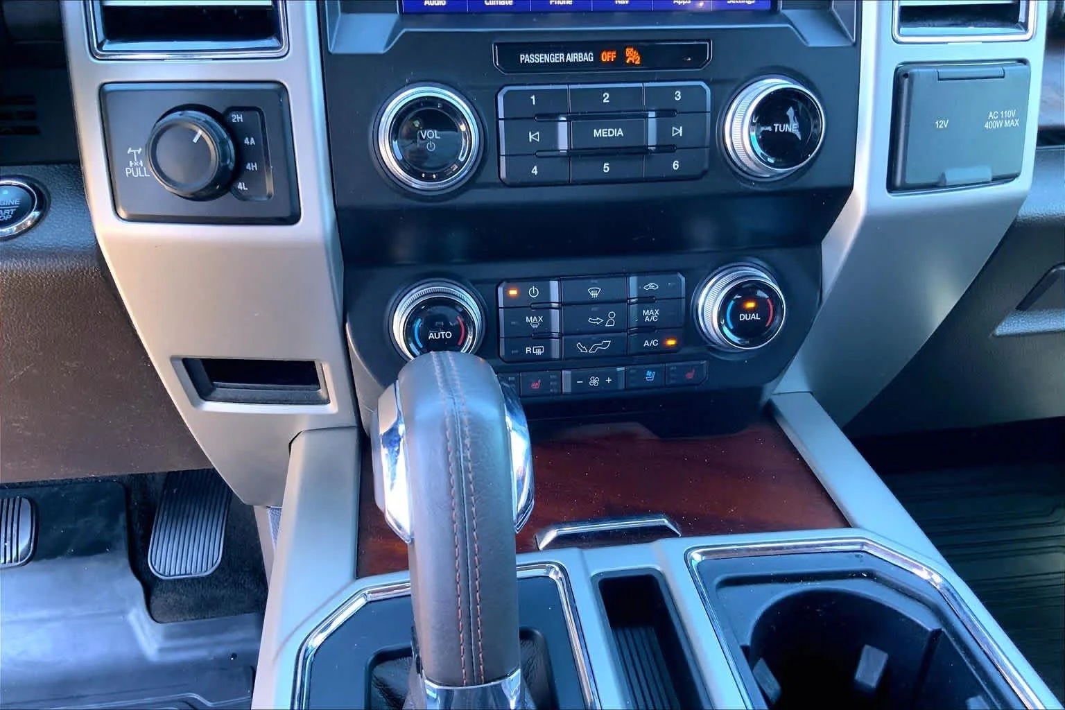 Used 2020 Rapid Red Metallic Tinted Clearcoat/Stone Gray Ford King Ranch image 32