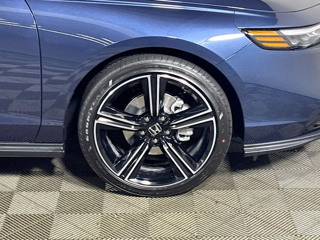 New 2026 Canyon River Blue Metallic Honda SE image 23