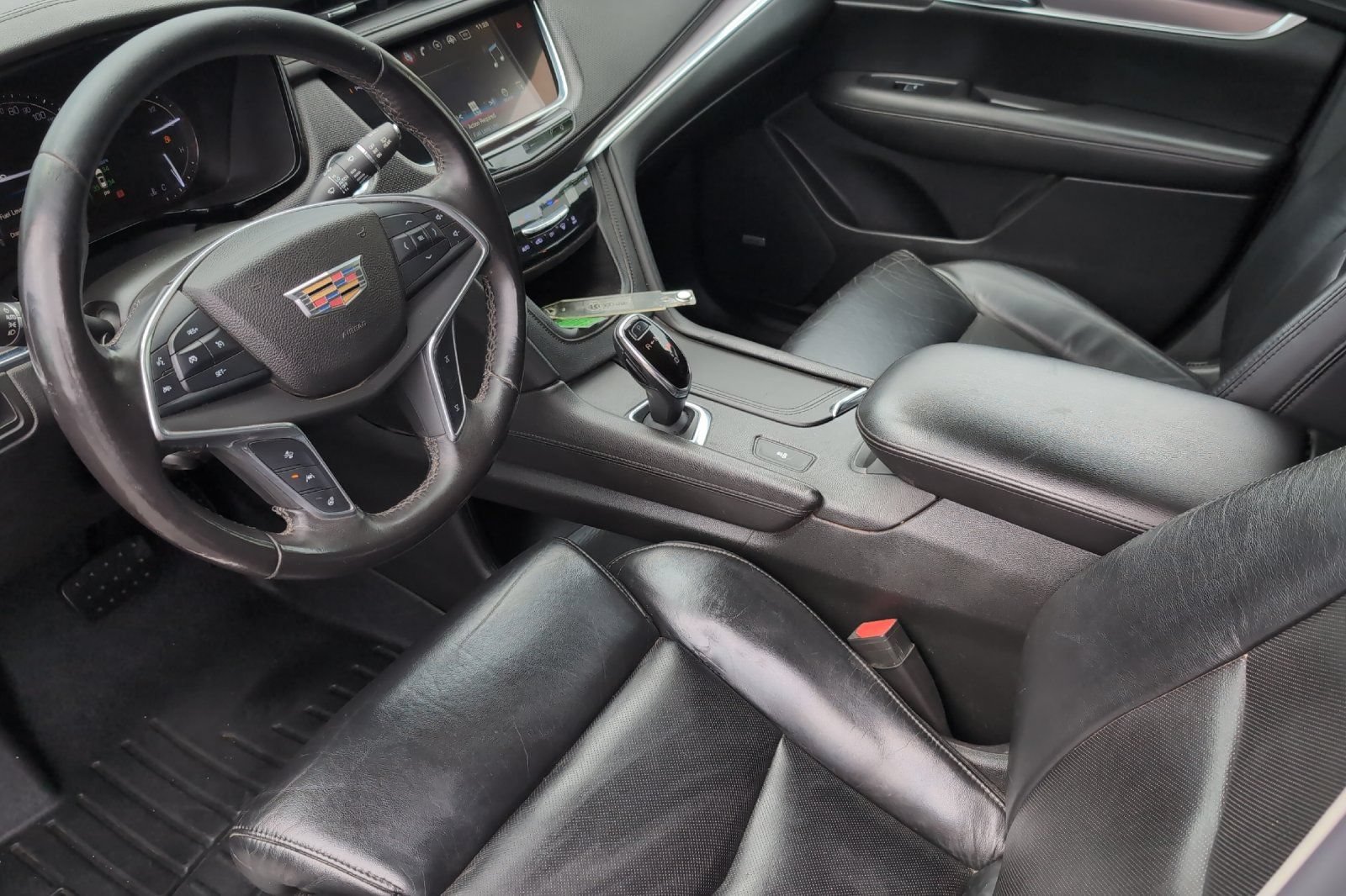 Used 2017 RED PASSION TINTCOAT Cadillac Luxury FWD image 11