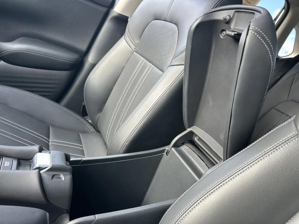 Used 2023 White Honda EX-L image 38